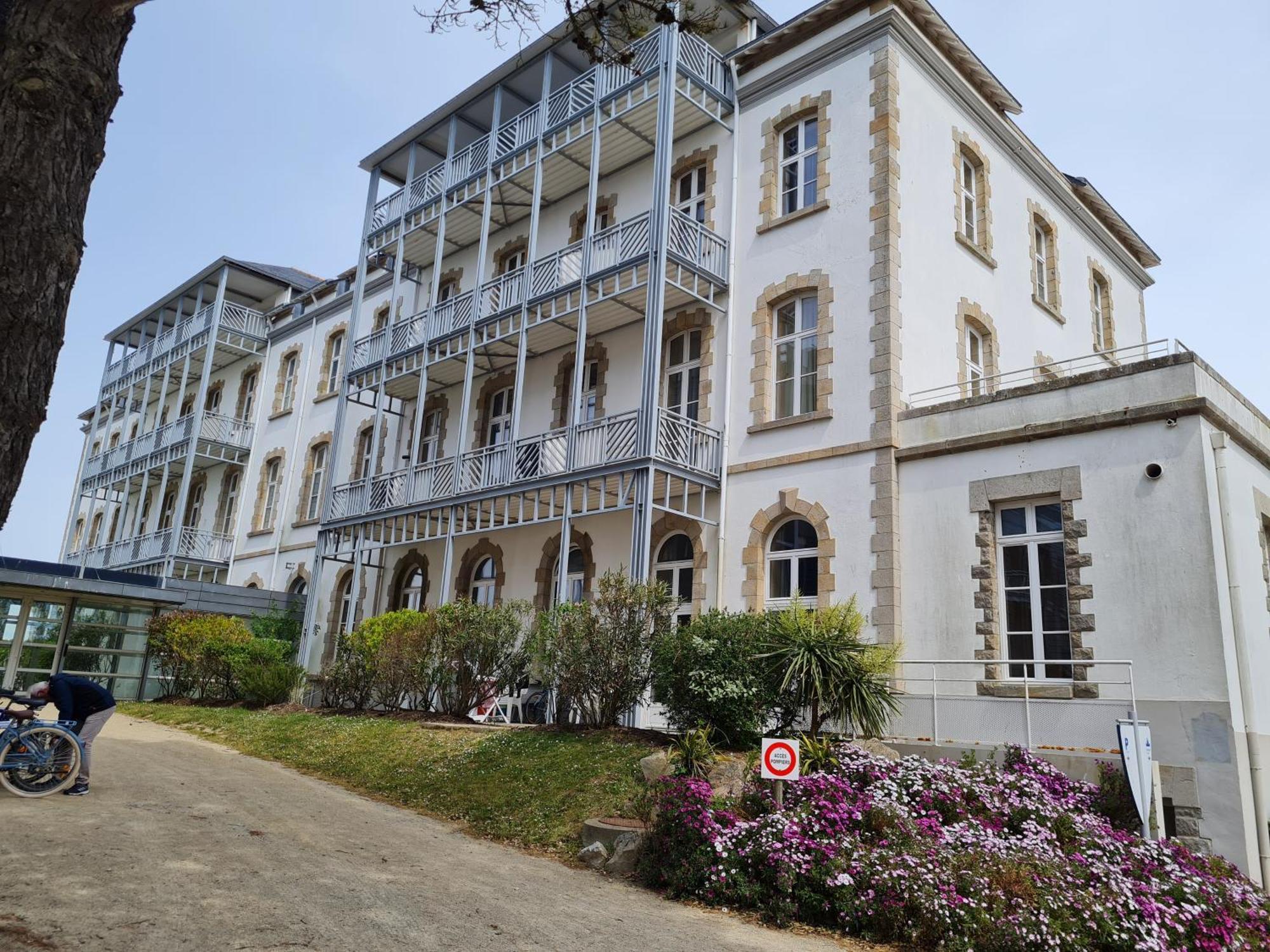 Appartement vue latérale mer Le Croisic Exterior foto